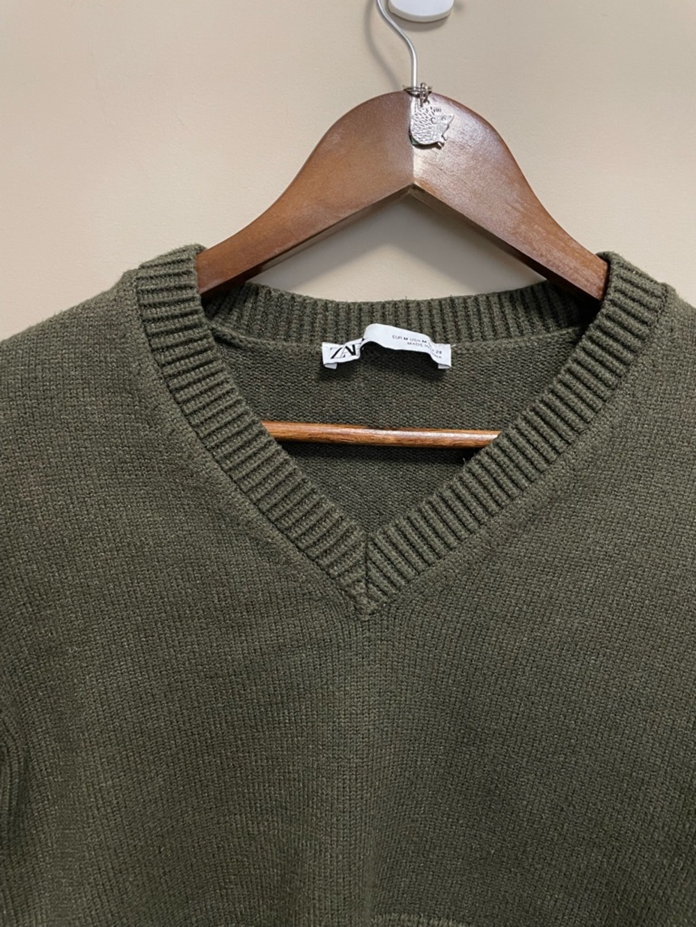 Zara Olive Green Cropped V-Neck Sweater Women’s Medium - Picture 3 of 11